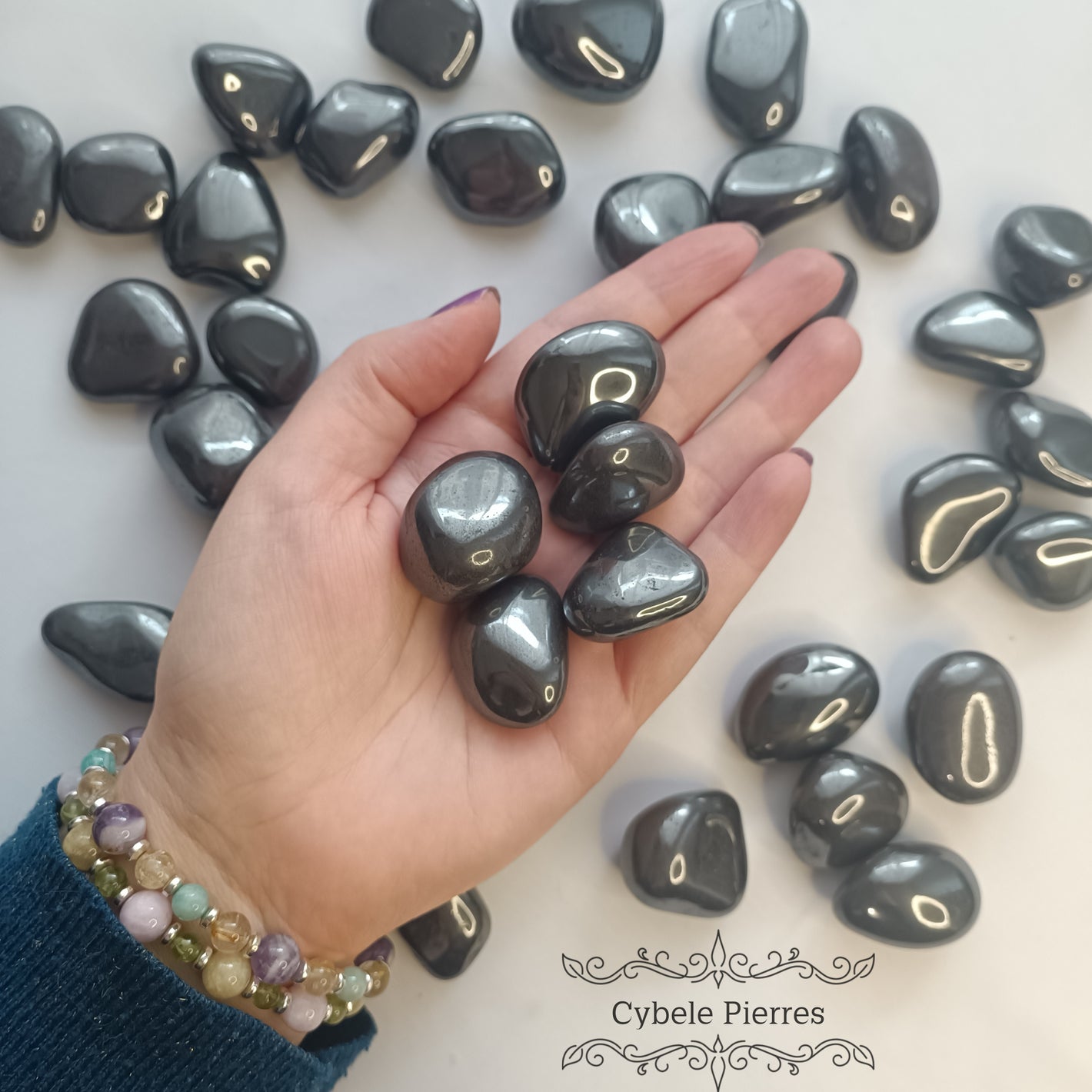 Hématite pierre roulée – Force et Équilibre