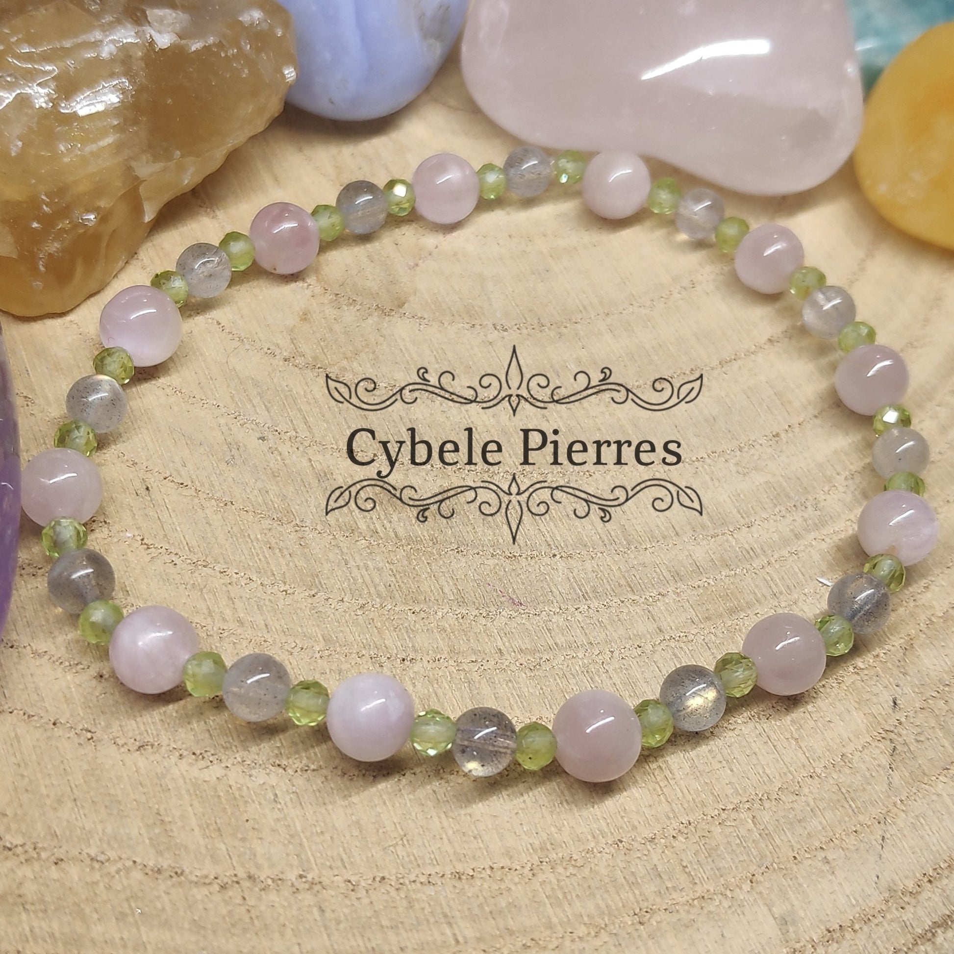 Bracelet Confidences - Péridot facetté, Kunzite et Labradorite (3. 4 et 6mm) - 18cm - Cybele Pierres