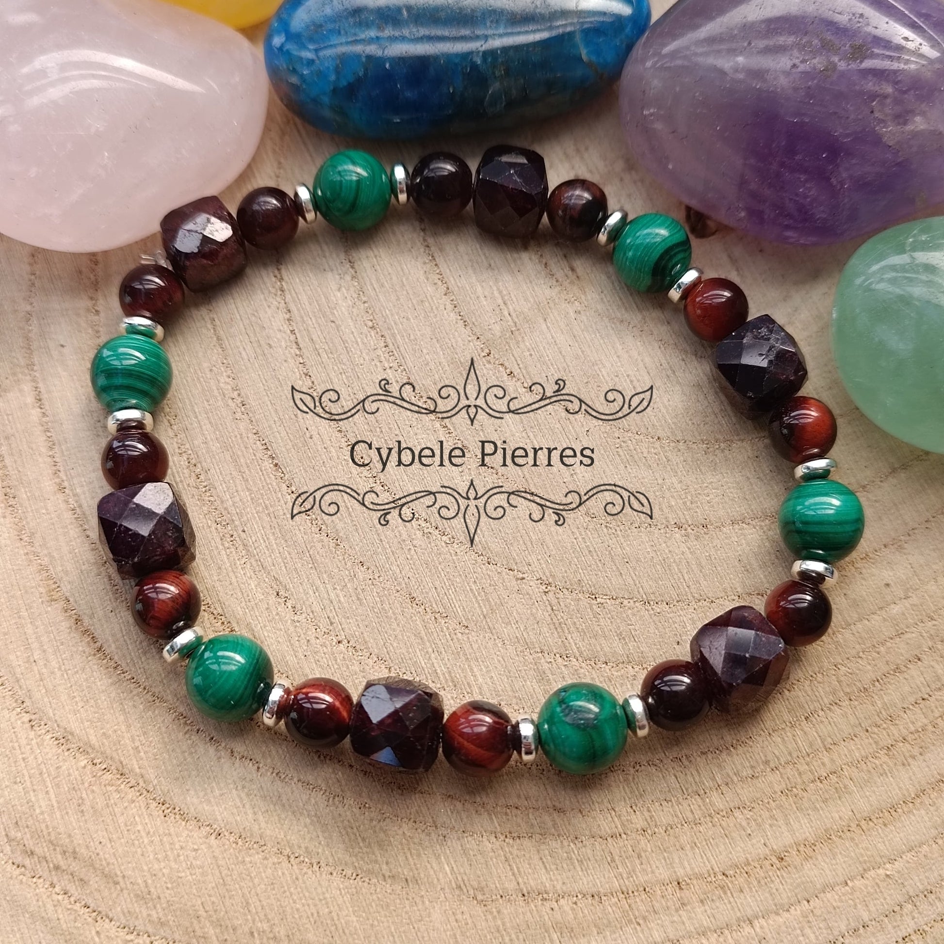 Bracelet Endurance - Grenat carré facetté , Malachite et Oeil de taureau (6mm et 8mm) - 19cm - Cybele Pierres
