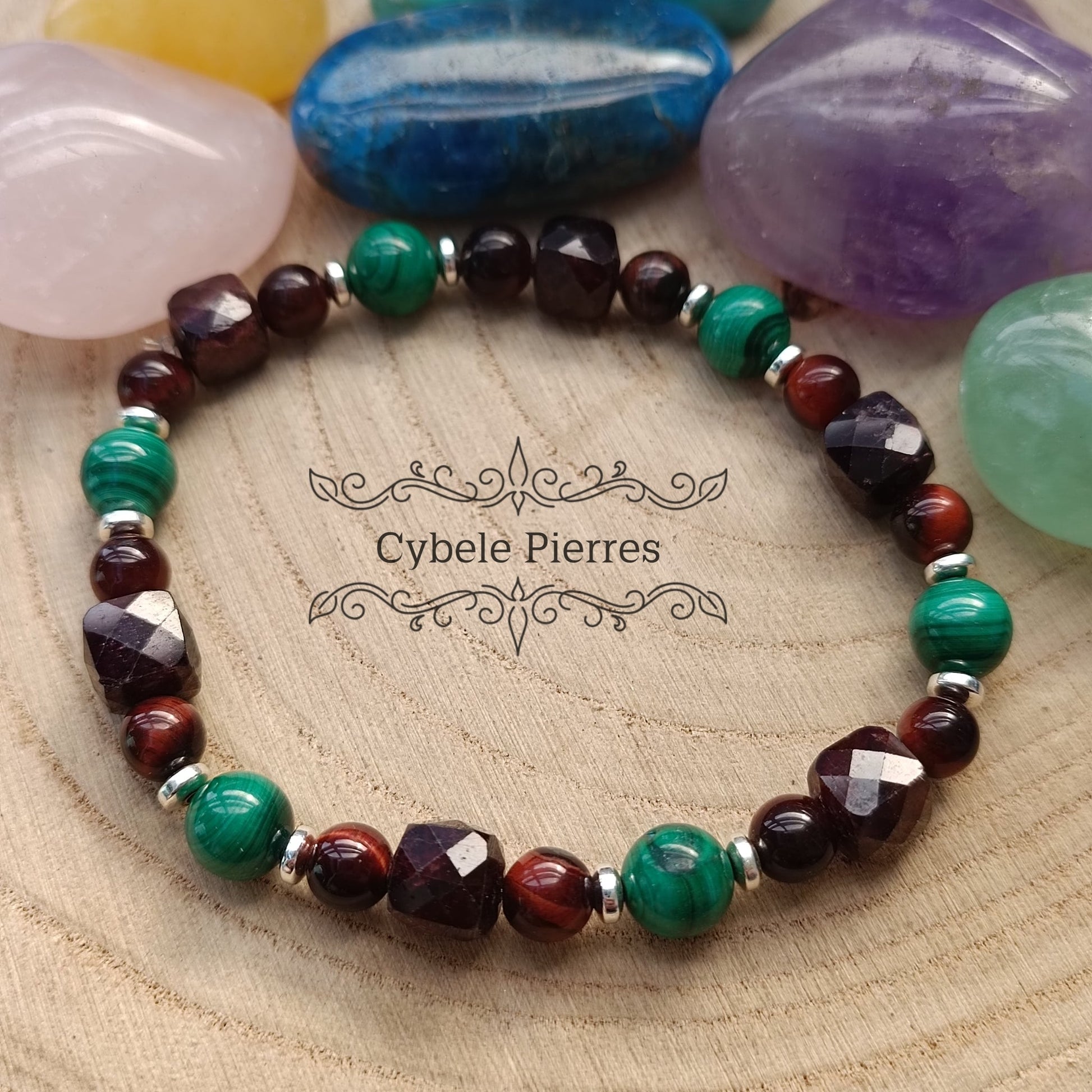 Bracelet Endurance - Grenat carré facetté , Malachite et Oeil de taureau (6mm et 8mm) - 19cm - Cybele Pierres