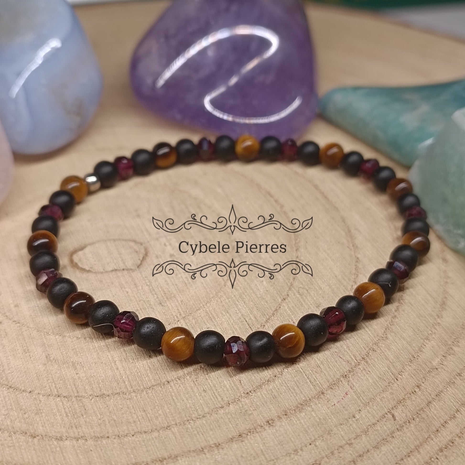Bracelet Libération Profonde - Oeil de tigre, Grenat facetté et Onyx (3 et 4mm) - 18cm - Cybele Pierres