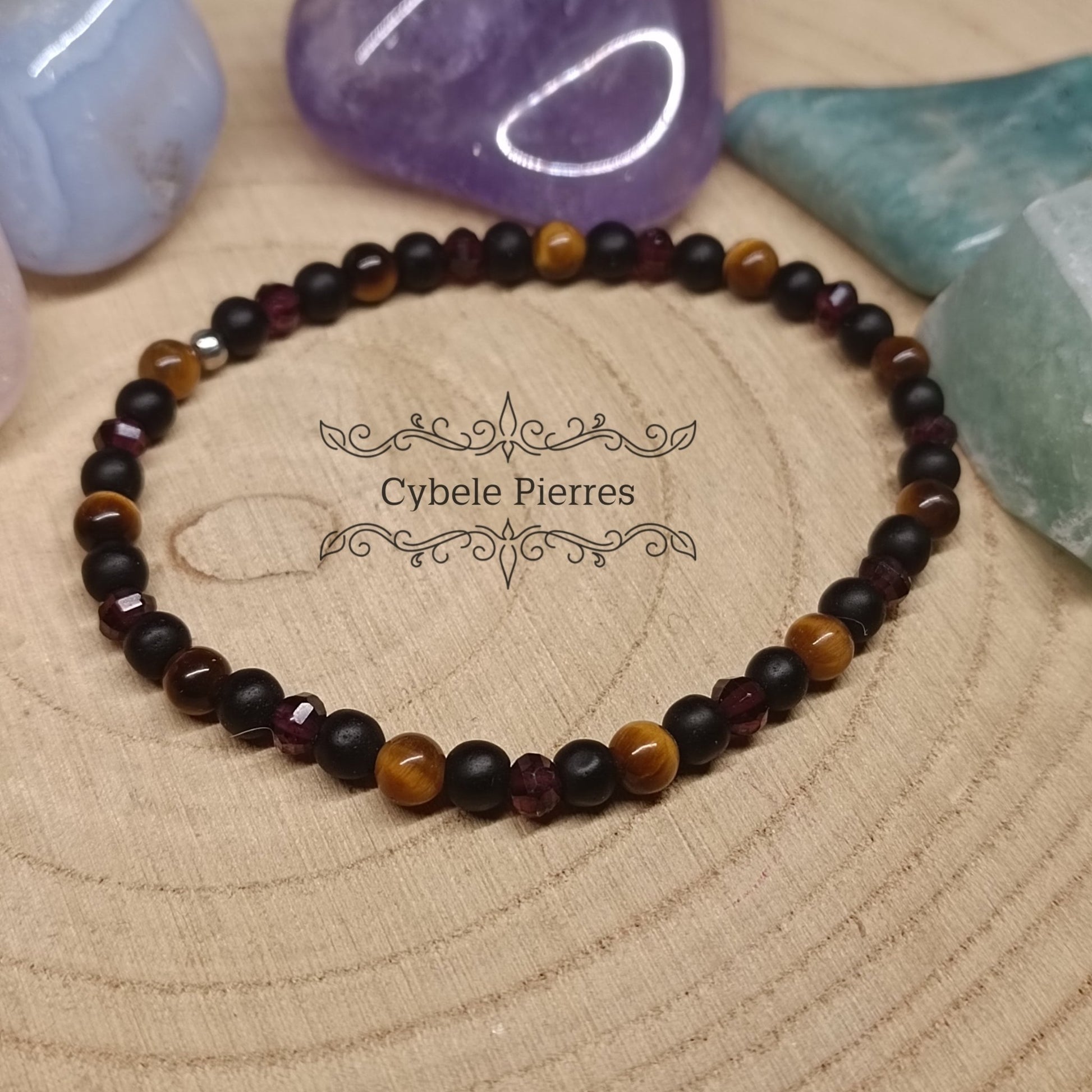 Bracelet Libération Profonde - Oeil de tigre, Grenat facetté et Onyx (3 et 4mm) - 18cm - Cybele Pierres