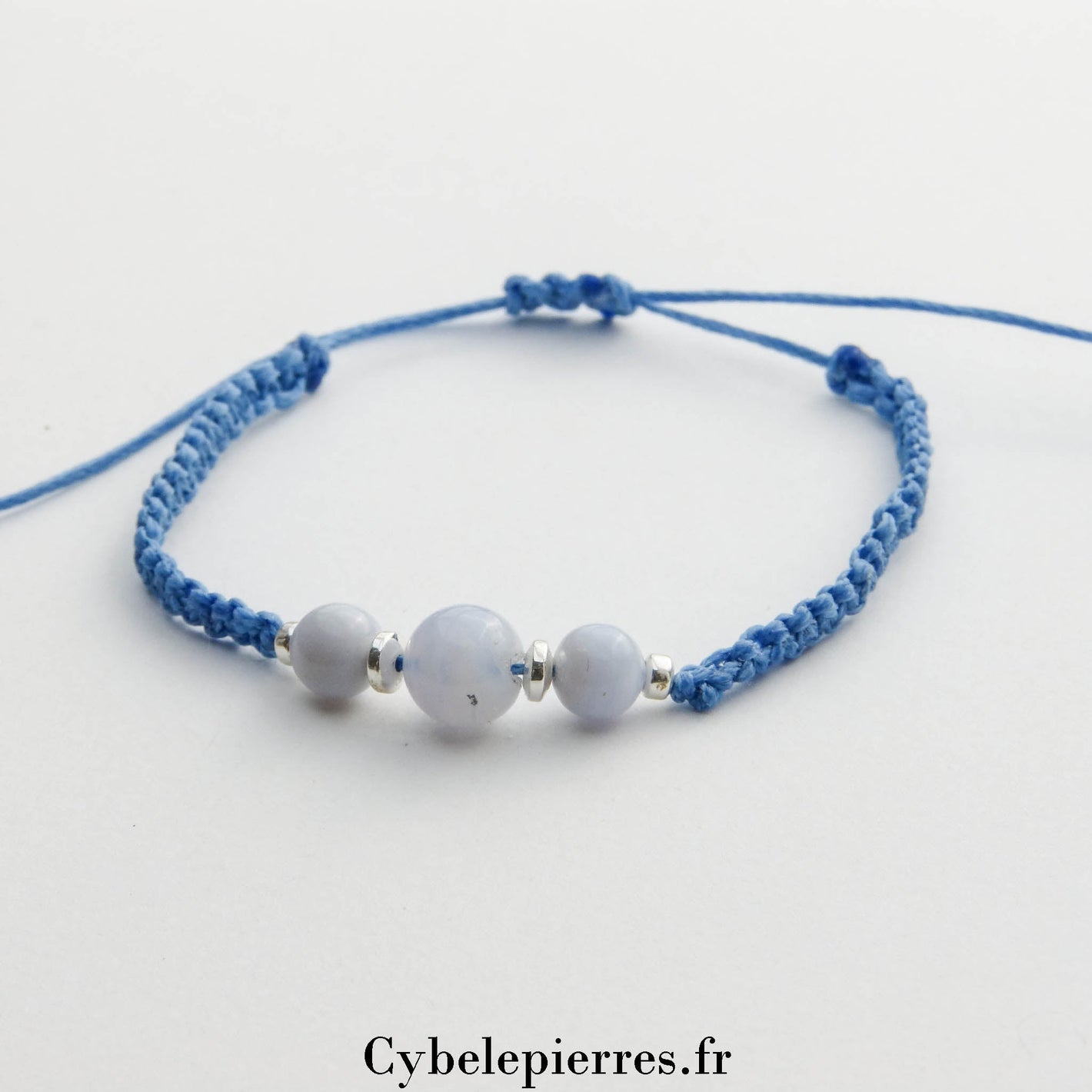 Bracelet réglable Calcédoine (6 et 8mm) – Équilibre et Douceur - Cybele Pierres