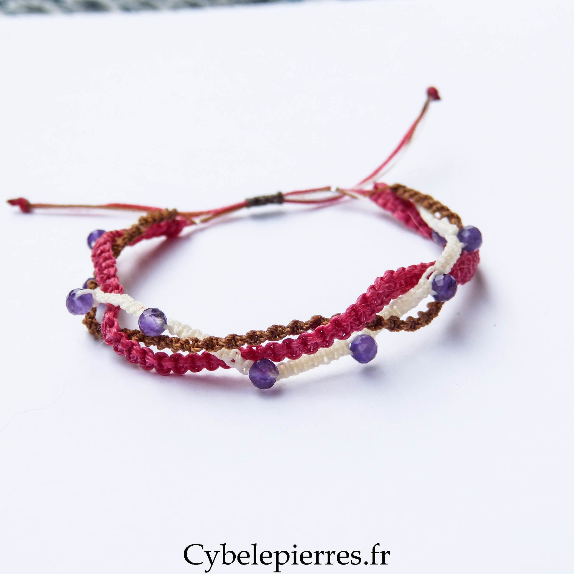 Bracelet “Trio Estival – Éclat Framboise” – micro macramé & améthyste - Cybele Pierres
