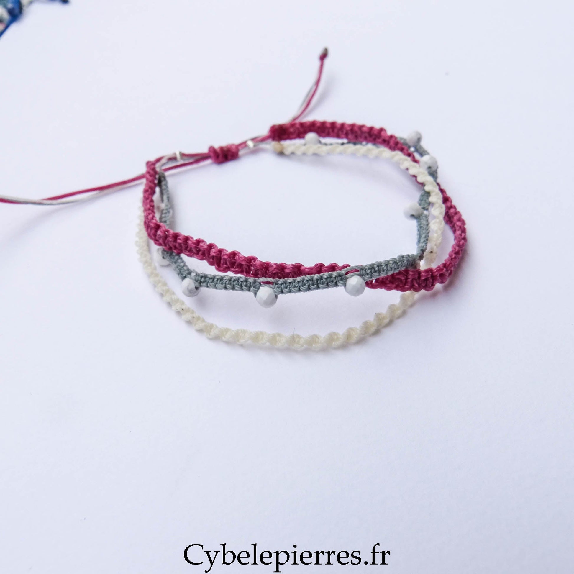 Bracelet “Trio Estival – Lâcher - prise” – micro macramé & howlite facettée - Cybele Pierres