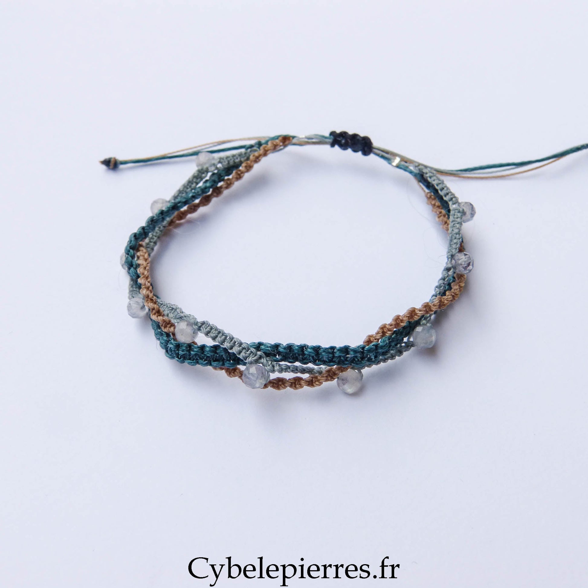 Bracelet “Trio Estival – Reflet Boréal” – micro macramé & labradorite - Cybele Pierres