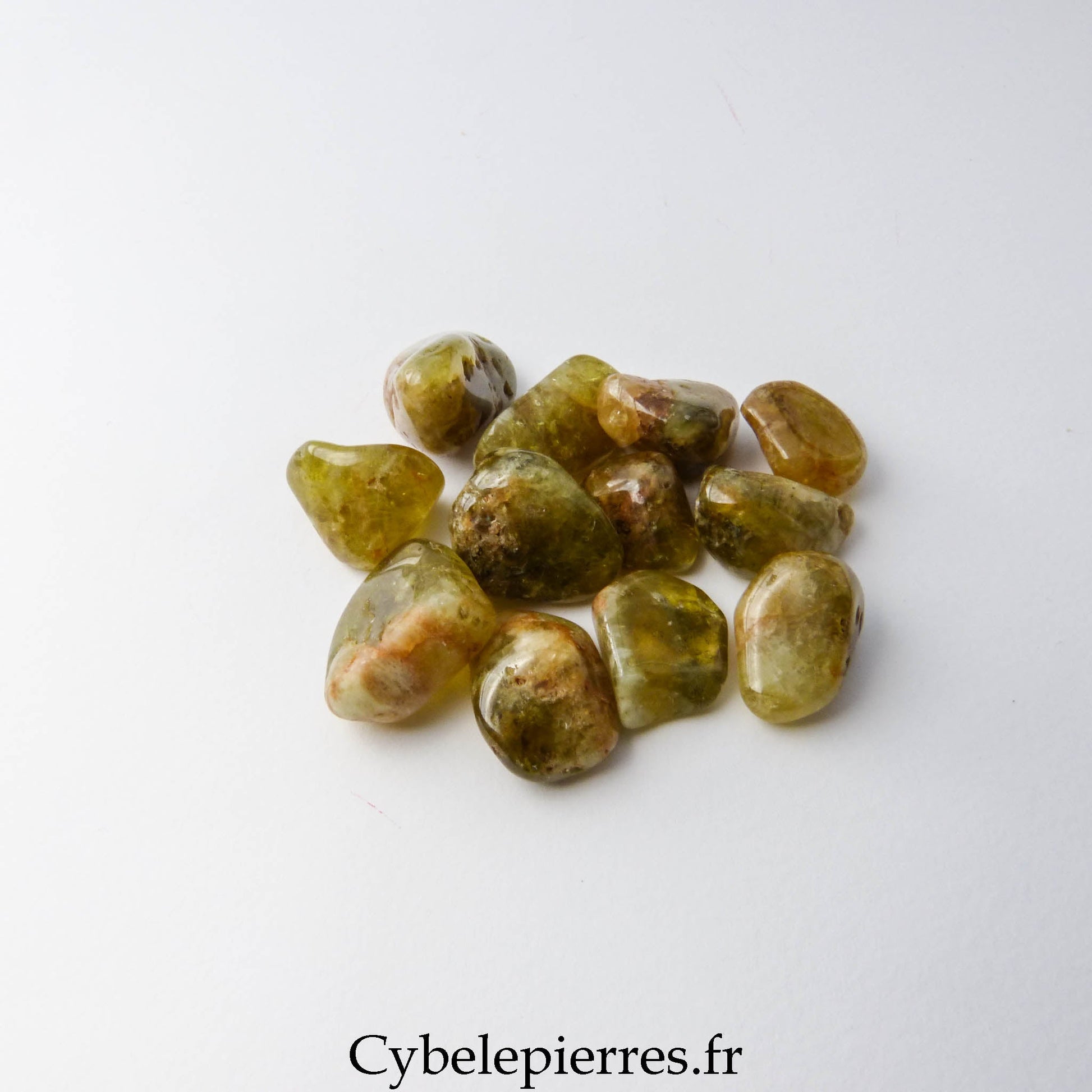 Grenat vert Démantoïde pierre roulée – Vitalité et prospérité - Cybele Pierres