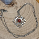 Pendentif 1er Chakra - Cornaline - Cybele Pierres