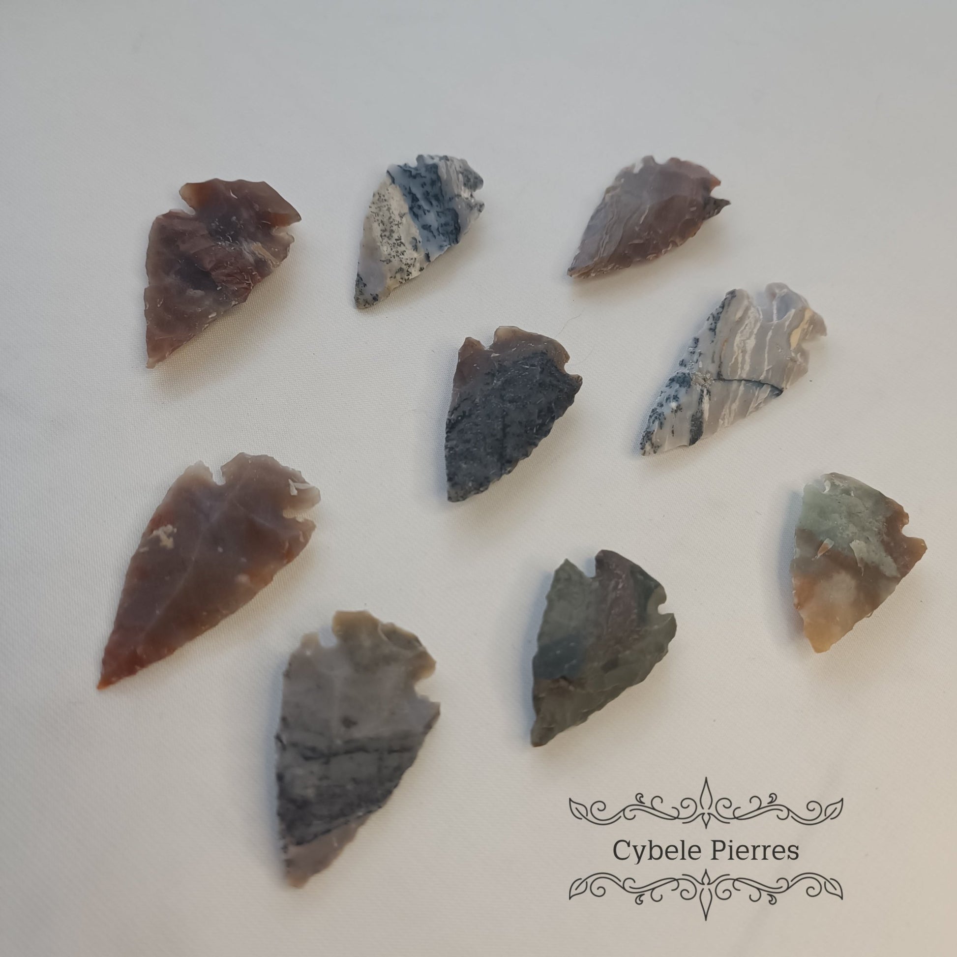 Pointe de Flèche en Silex (40mm) | Précision et Histoire - Cybele Pierres