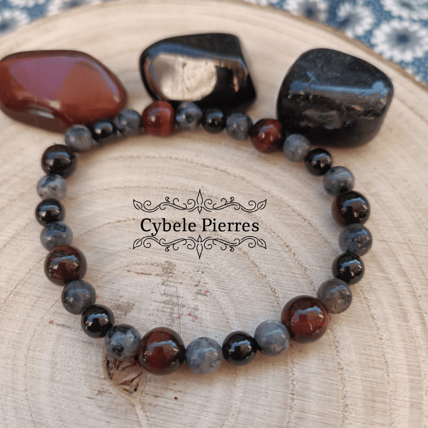 Bracelet "Je me protège" - Larvikite, Oeil de taureau et Spinelle (6 et 8mm) - 19cm - Cybele Pierres