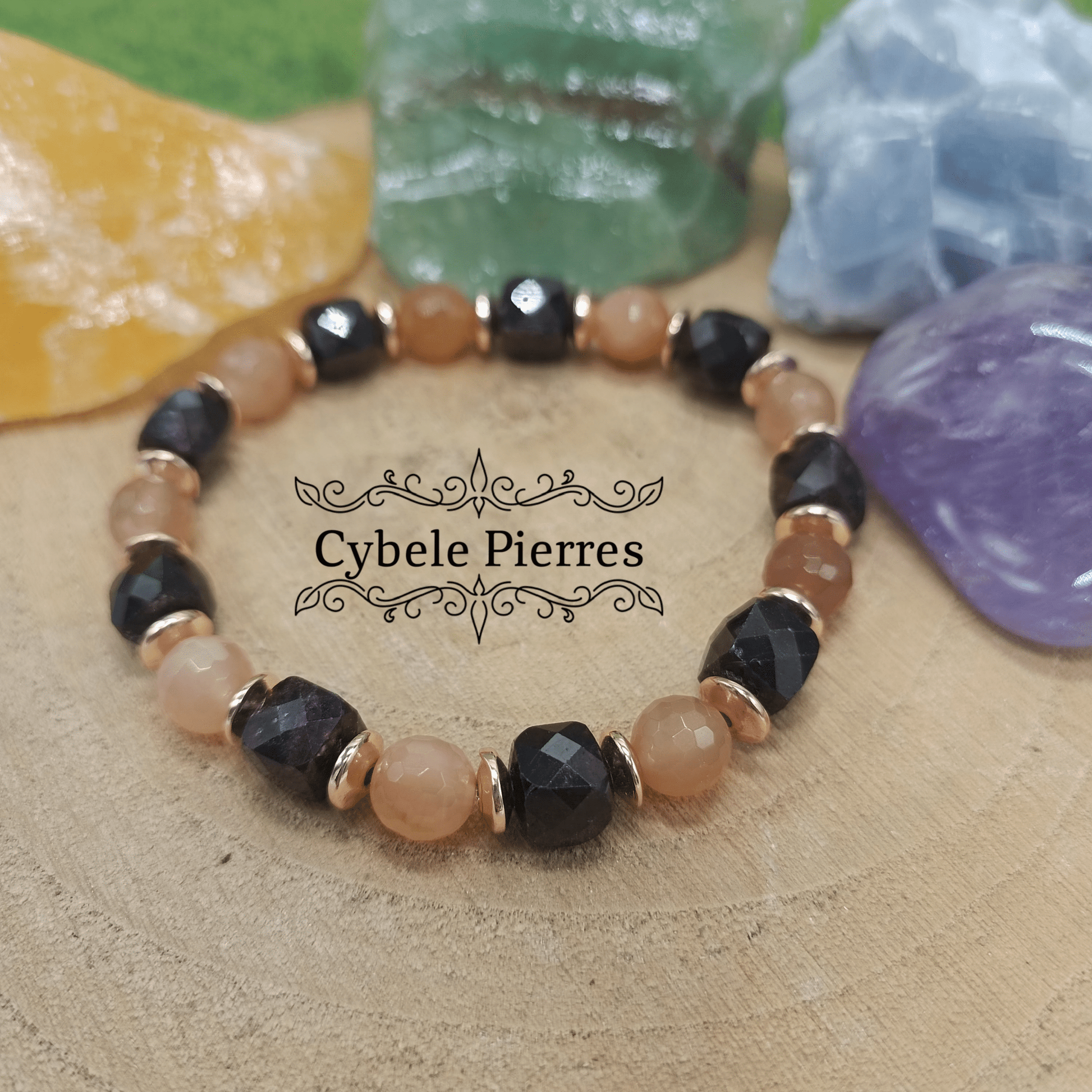 Bracelet Romance - Pierre de Lune facettée et Grenat carré facettée (8mm) - 18cm - Cybele Pierres