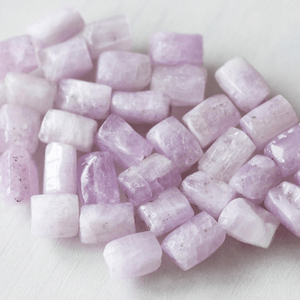 Kunzite : Vertus et Propriétés - Cybele Pierres