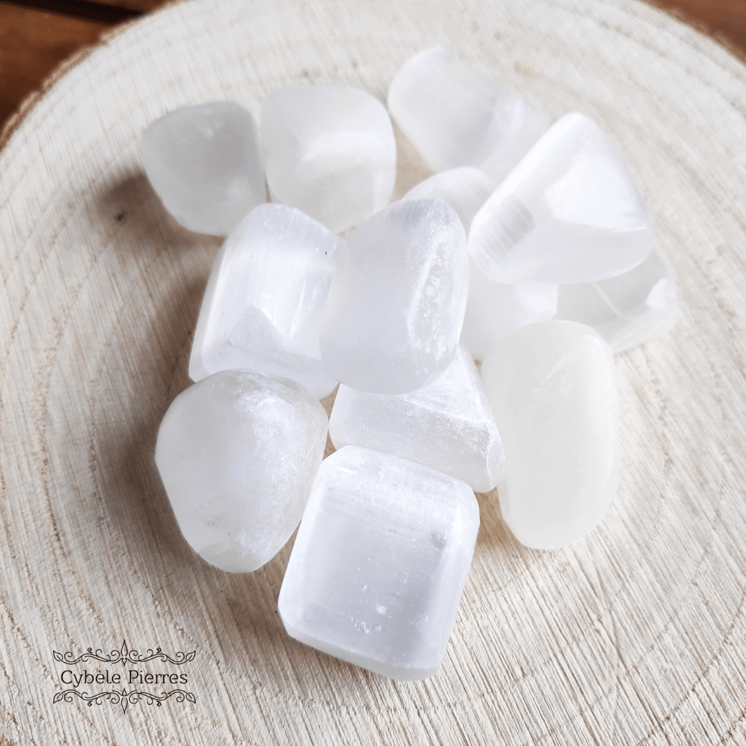 Sélénite : Vertus et Propriétés - Cybele Pierres