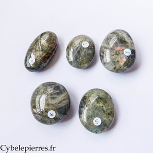 Galet Labradorite Claire Extra – 38 à 79 g | Pierre naturelle de protection et de clarté – Madagascar