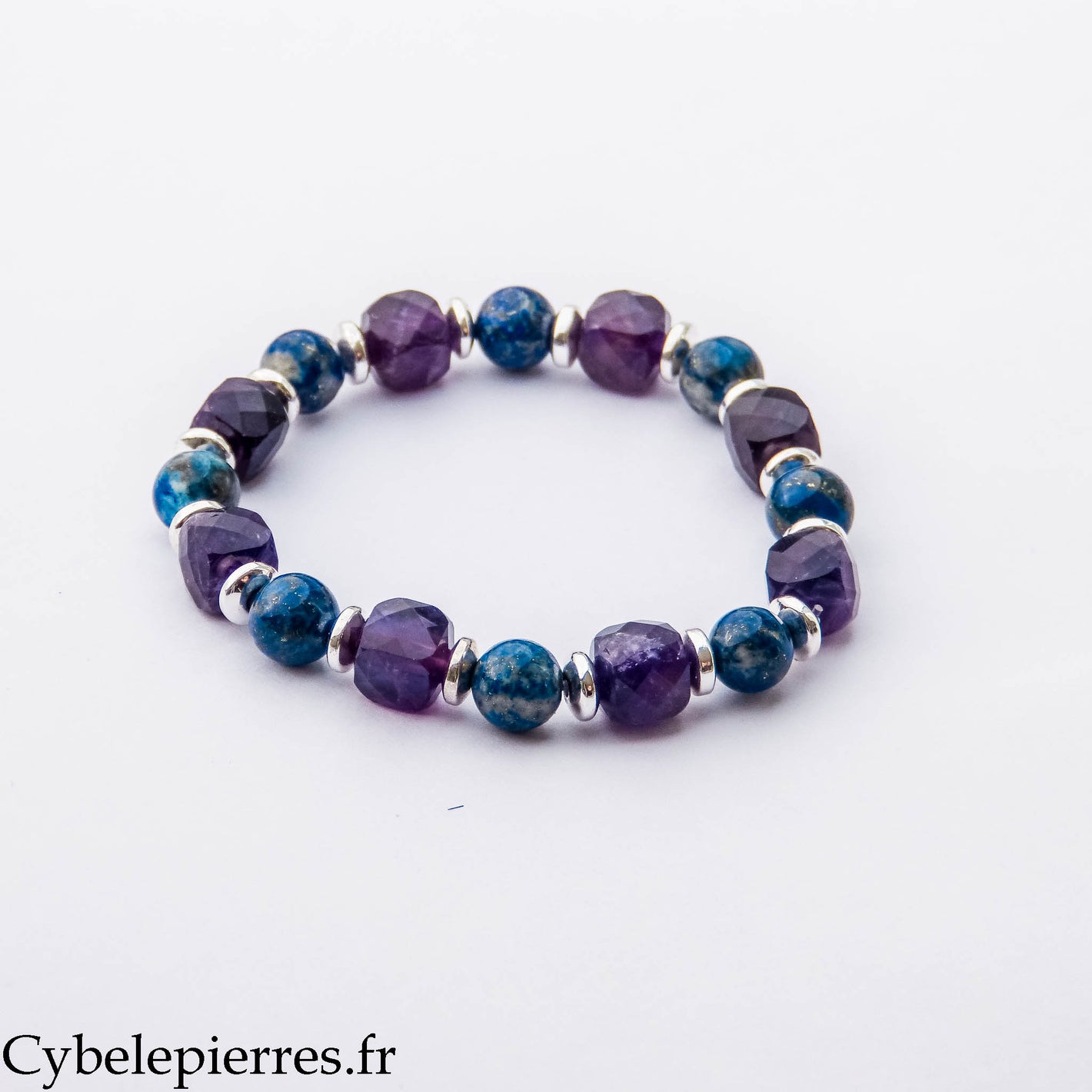 Bracelet Sagesse Nocturne – Améthyste Carrée Facettée et Lapis-Lazuli (8 mm) – 17 cm | Intuition, Sérénité et Confiance