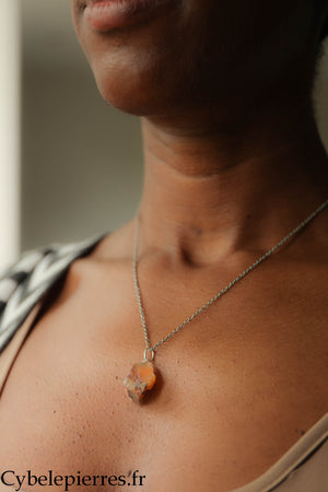 Pendentif Opale de feu brute - 20 mm