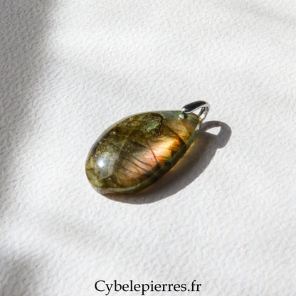 Pendentif Labradorite (2 cm) – Protection et Intuition