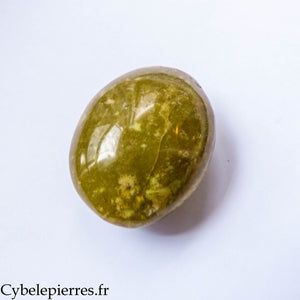 Galet Opale Verte – 138 g | Pierre naturelle de renouveau et de sérénité – Madagascar