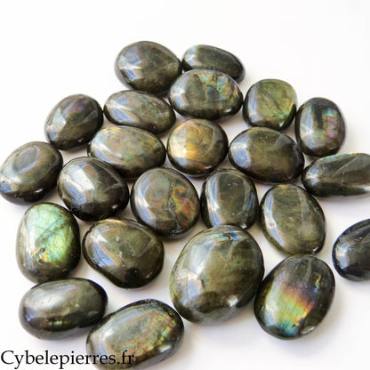 Labradorite extra (petit galet roulé) Madagascar | Intuition et Protection