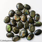 Labradorite extra (petit galet roulé) Madagascar | Intuition et Protection
