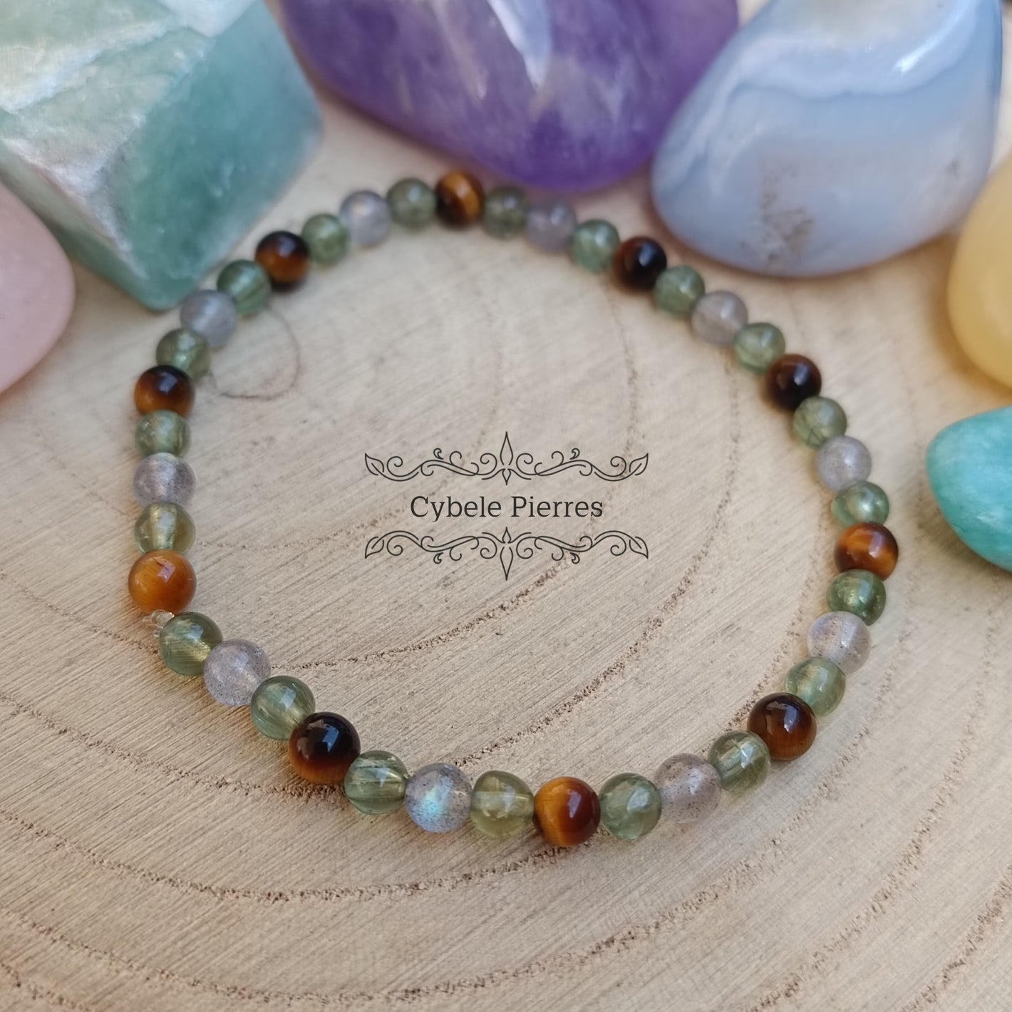 Bracelet plein de projets - Oeil de tigre, Labradorite , Apatite verte (4mm) - 17cm