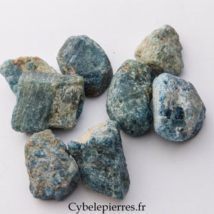 Apatite bleue pierre brute – Clarté et Expression - Cybele Pierres
