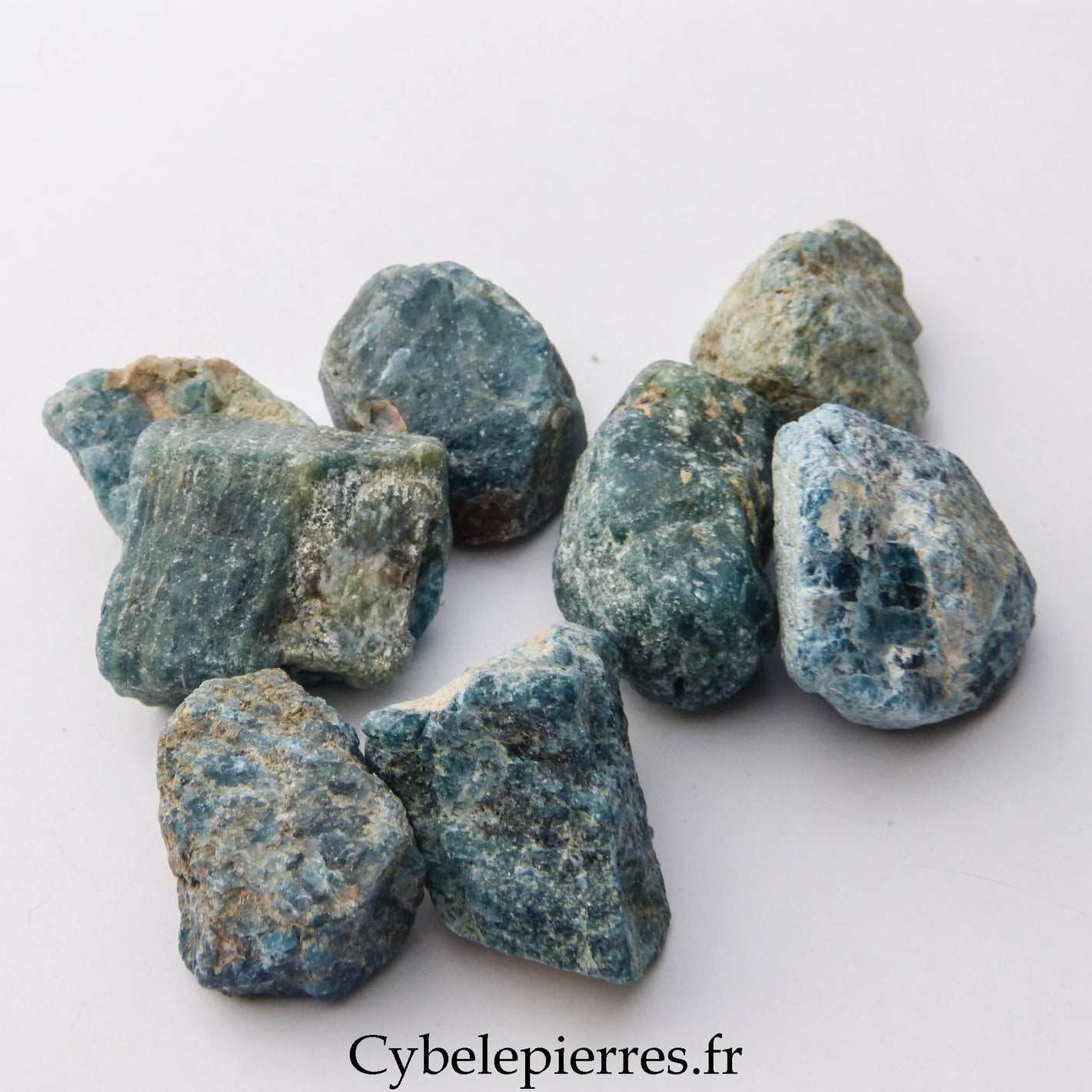 Apatite bleue pierre brute – Clarté et Expression - Cybele Pierres