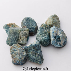 Apatite bleue pierre brute – Clarté et Expression - Cybele Pierres
