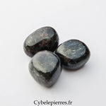 Arfvedsonite Roulée - Canada (2 cm) | Clarté et Ancrage - Cybele Pierres