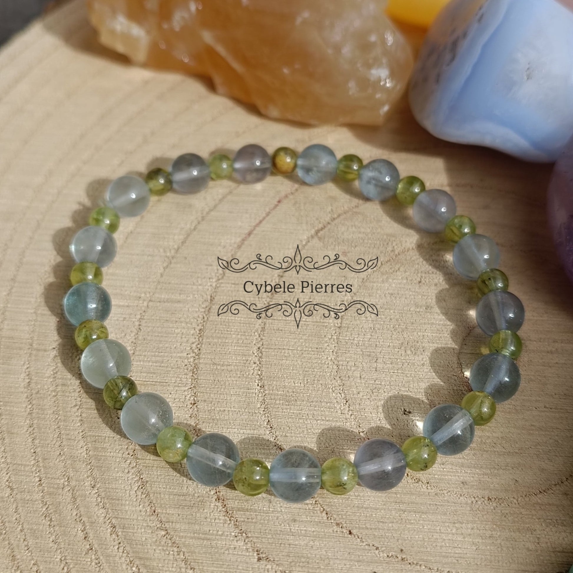 Bracelet Créativité et calme : Péridot et Fluorine bleue (3 et 6mm) - 18cm - Cybele Pierres