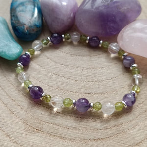 Bracelet doux et calme : Péridot, Cristal de roche et Améthyste (4 et 6mm) - 18cm - Cybele Pierres