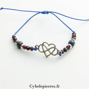 Bracelet macramé Grenat, Spinelle facettée (3mm) et Cyanite (6mm) – Breloques Cœur et Infini | Vitalité et Intuition - Cybele Pierres