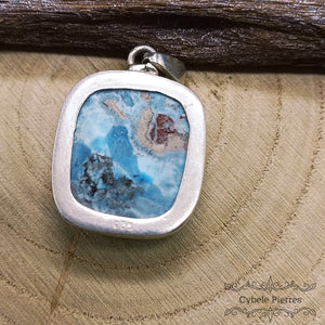 Pendentif Carré en Larimar Extra (25mm) – Apaisement et Clarté - Cybele Pierres