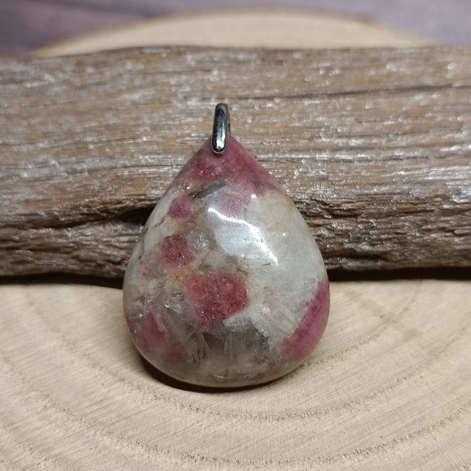 Pendentif Rubellite (Tourmaline rose) – 4 cm | Énergie du cœur et Compassion - Cybele Pierres