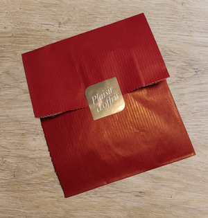 Pochette Cadeau kraft rouge – Préparez un cadeau prêt à offrir !