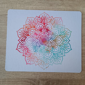 Tapis de souris – Mandala aquarelle ajourée (23×20 cm)