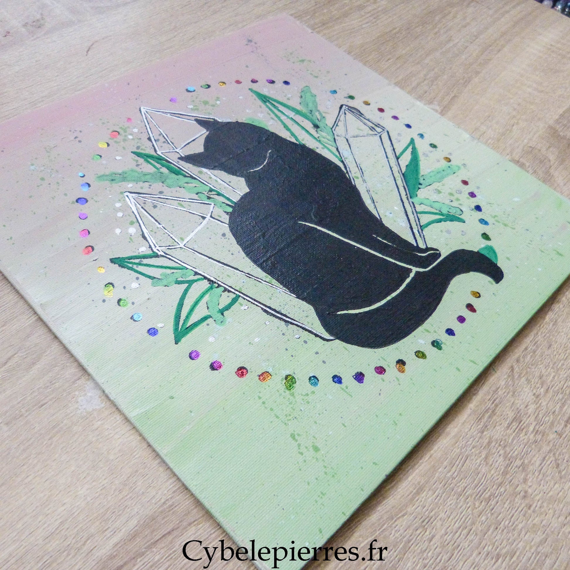 Tableau Chat & Cristaux – Peinture, Feutre et Foil sur Toile Coton (25×25 cm) - Cybele Pierres