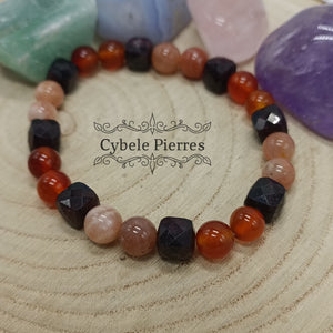 Bracelet Audace- Grenat facetté, Pierre de Soleil et Cornaline (8mm)- 19cm