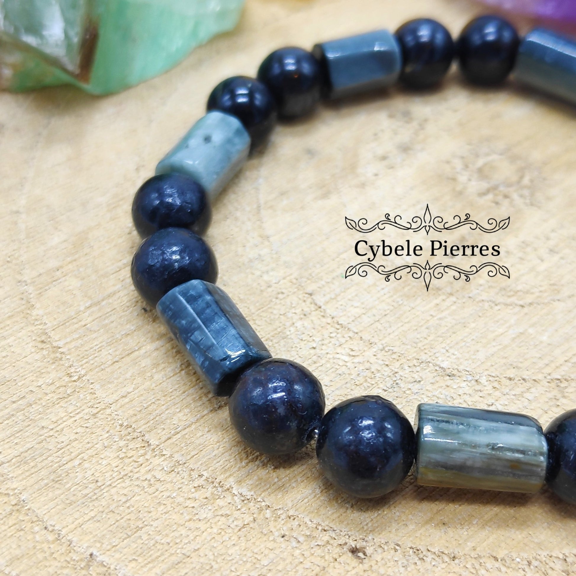 Bracelet Eloquence - Astrophyllite et Oeil de Faucon ( 8 et 10mm) - 19cm - Cybele Pierres