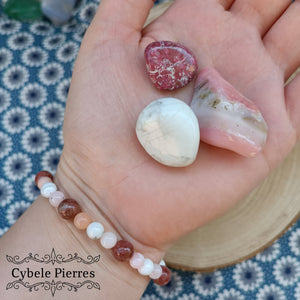 Bracelet "Tout va bien" - Thulite, Opale rose et Howlite (6mm) - 18cm - Cybele Pierres